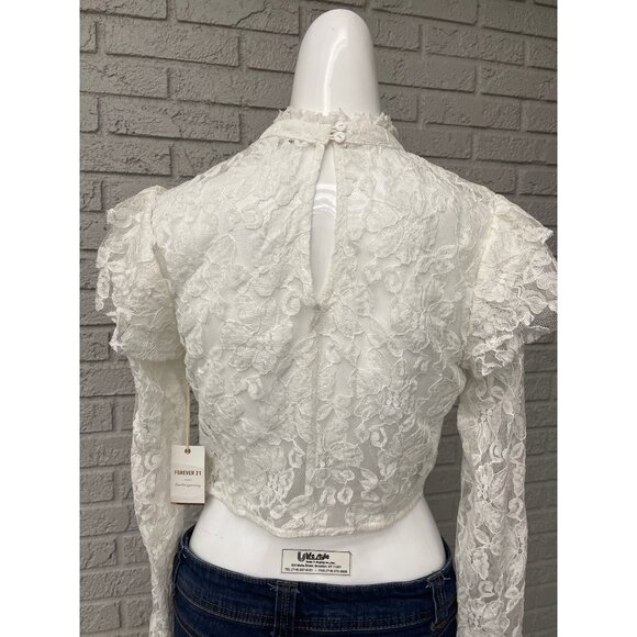 Forever 21 Women's White Long Sleeve Cropped Lace Blouse Size M NWT - Picture 4 of 7